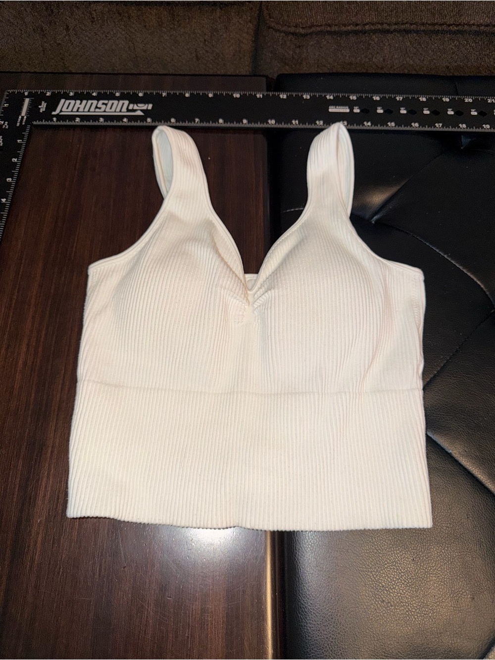 Ribbed V-Neck Crop Tank - Off-White